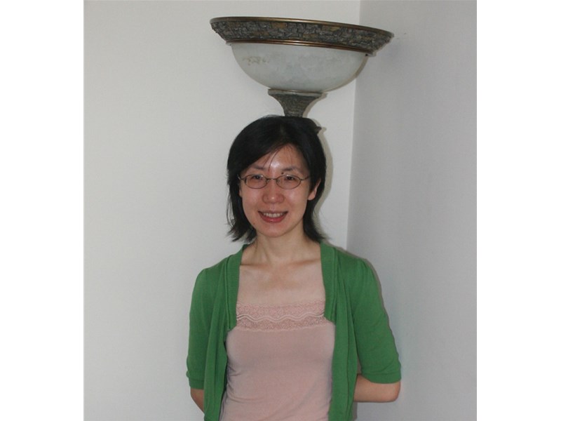 玉龄回穗与家人在罗马家园共度美好时光